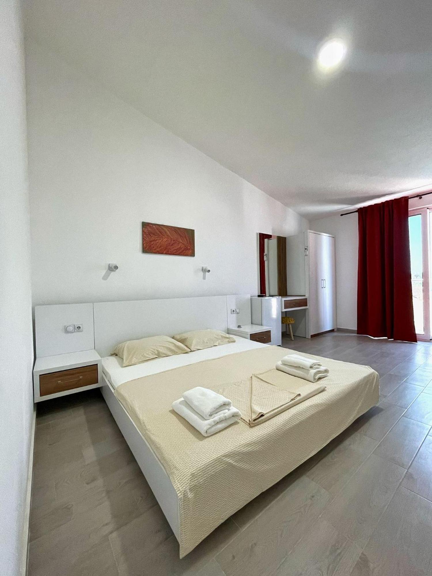Apartmani Vila Milaris Ulcinj Exteriér fotografie